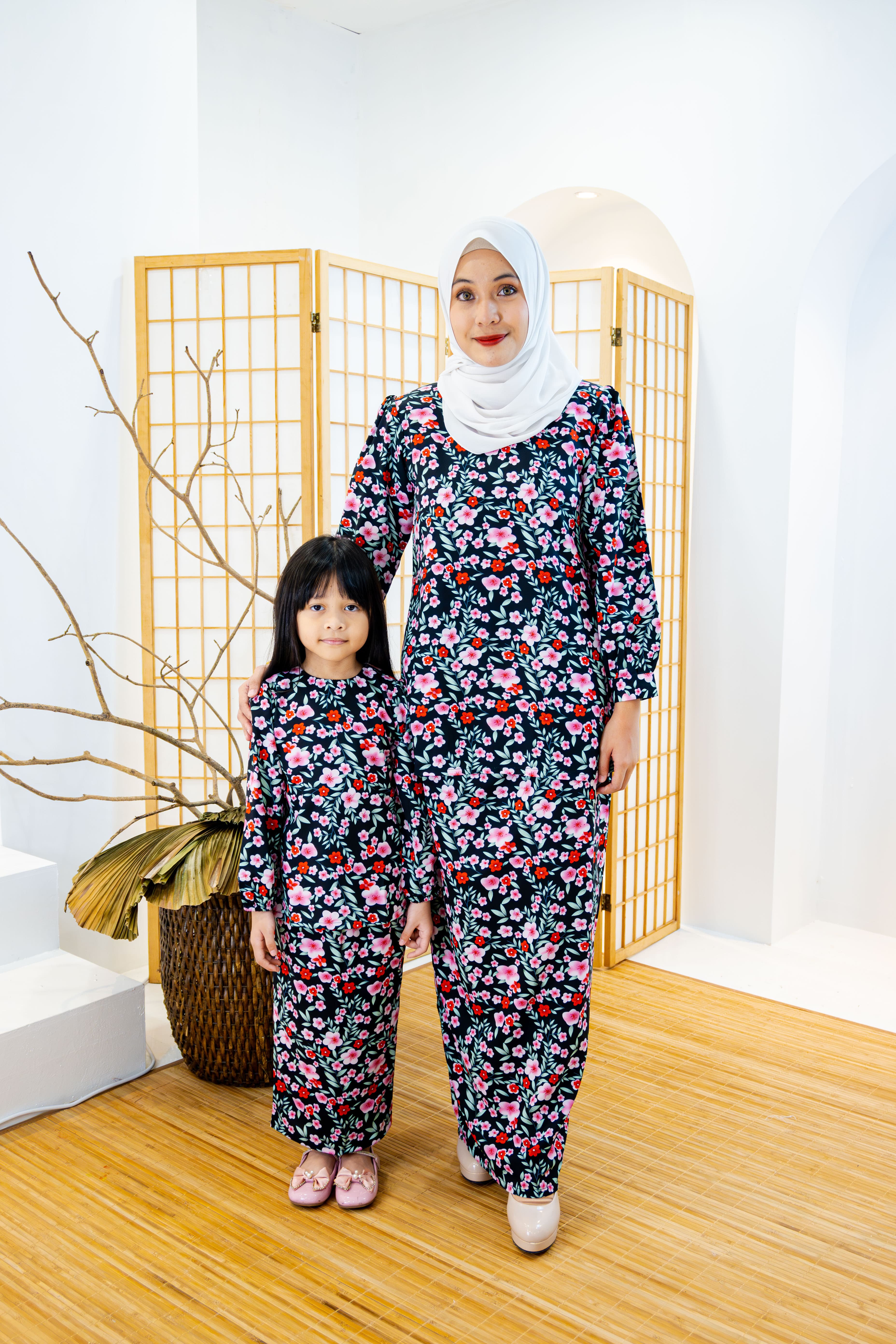 Kurung Aires - Black