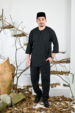 Baju Melayu Jamal - Opal Black - Image 1